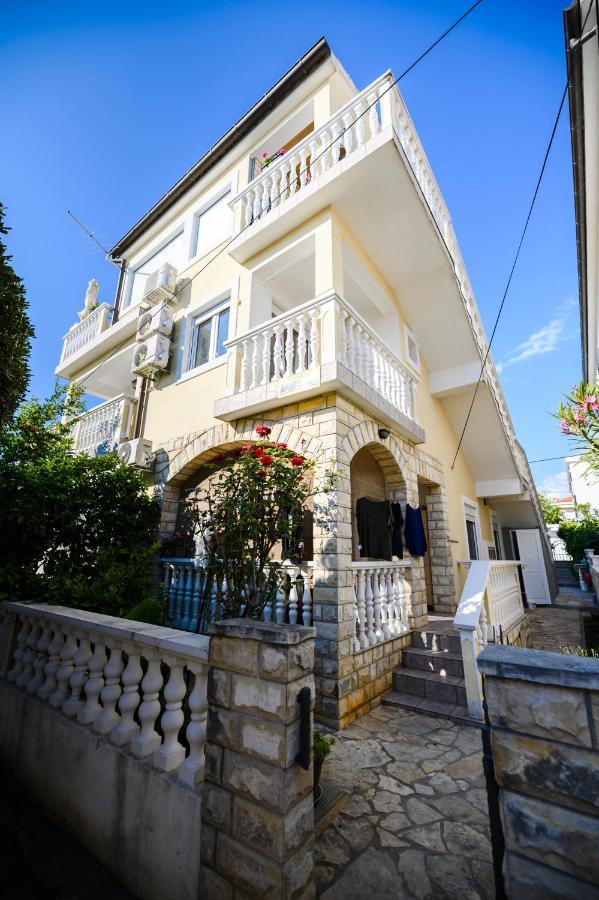 Apartmani Milka Zadar Exterior foto